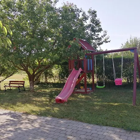 Erzsebet Apartman Apartment