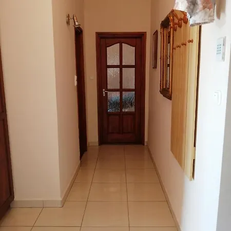 Apartment Erzsebet Apartman