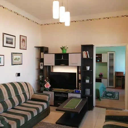 Apartment Erzsebet Apartman Balatonlelle